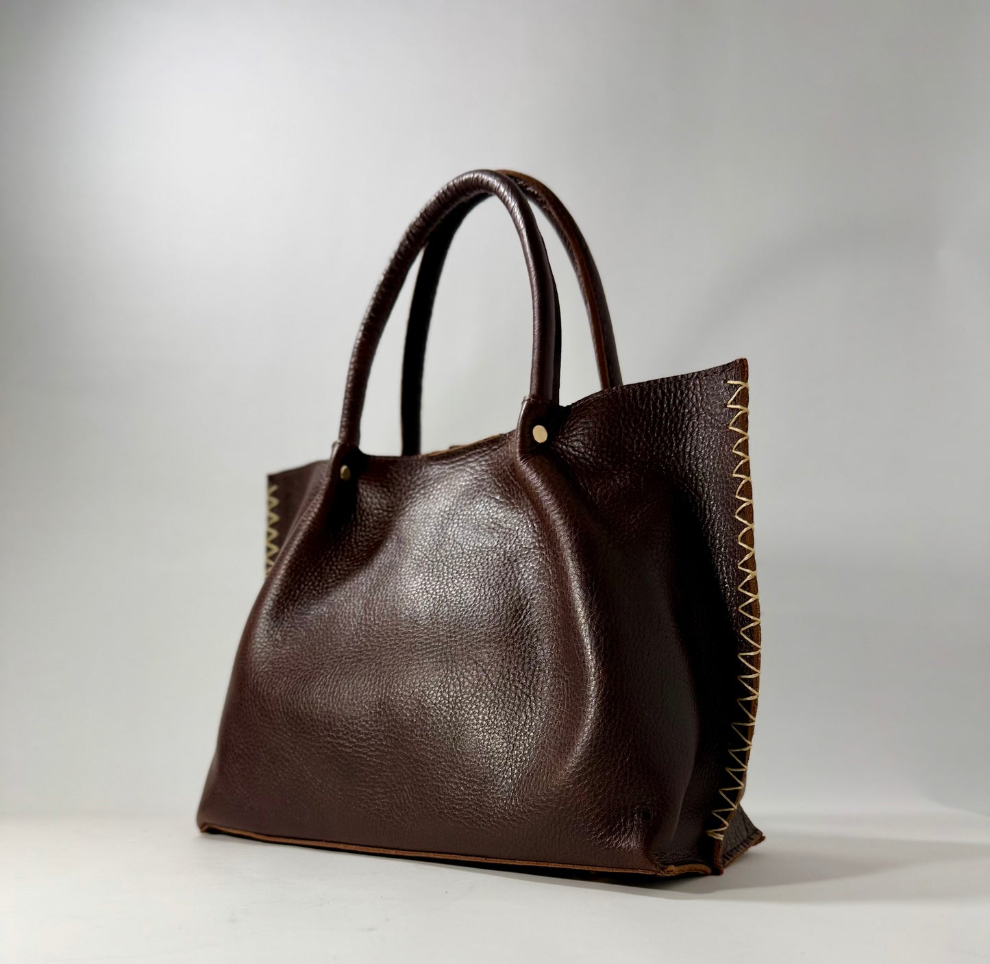 Tierra Oscura Tote